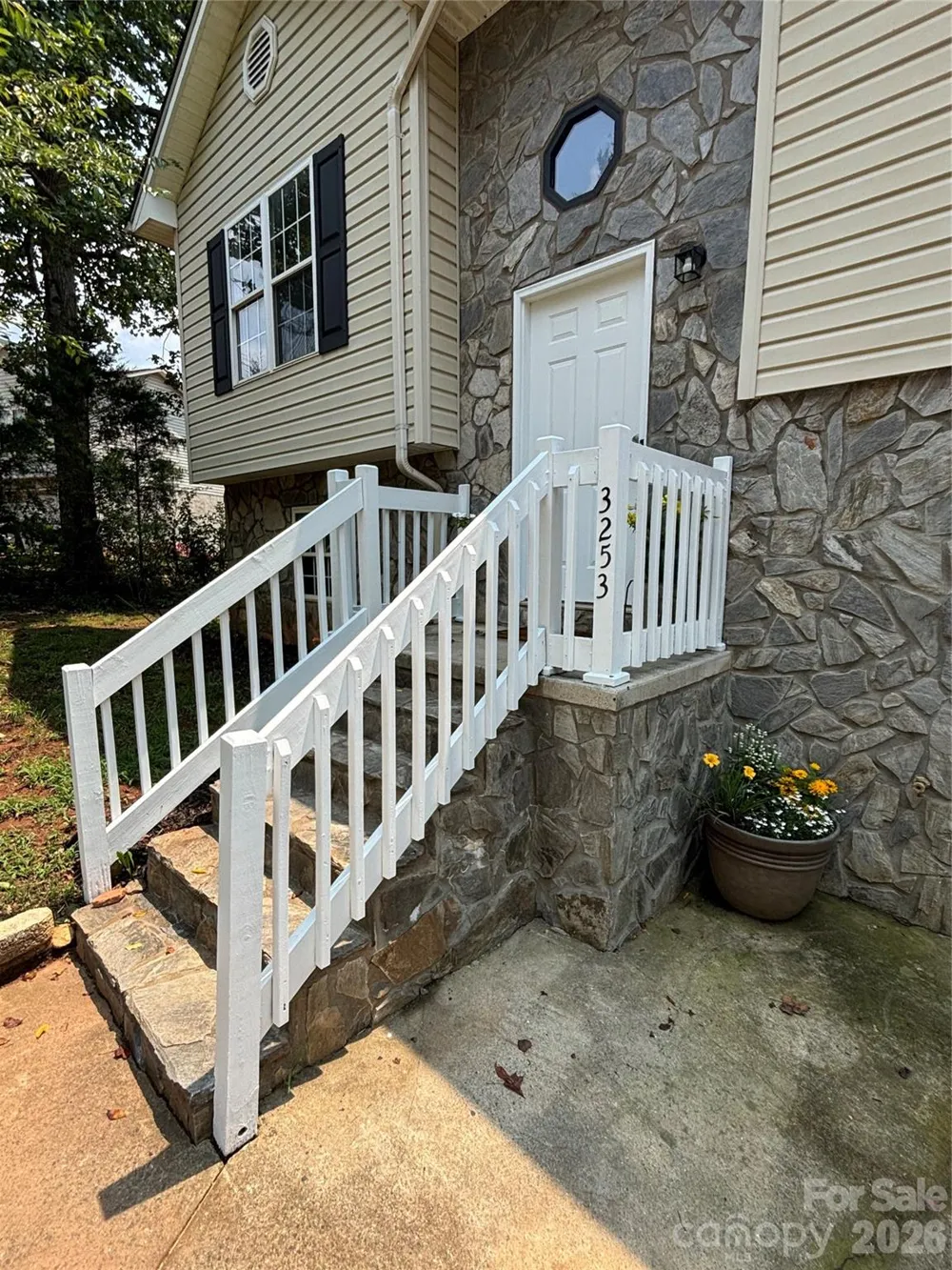 3253 Capital Court Lenoir, NC 28645