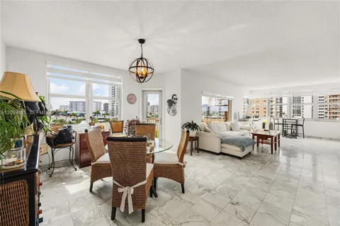 1950 S Ocean Dr #5F