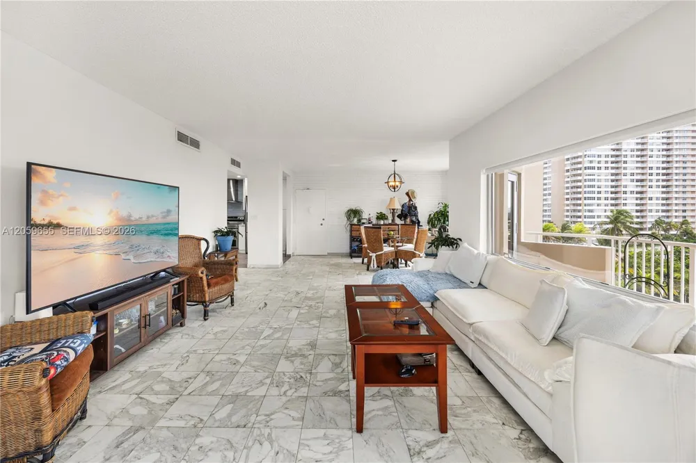 1950 S Ocean Dr #5F Hallandale Beach, FL 33009