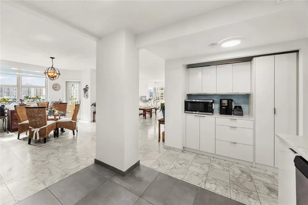 1950 S Ocean Dr #5F Hallandale Beach, FL 33009