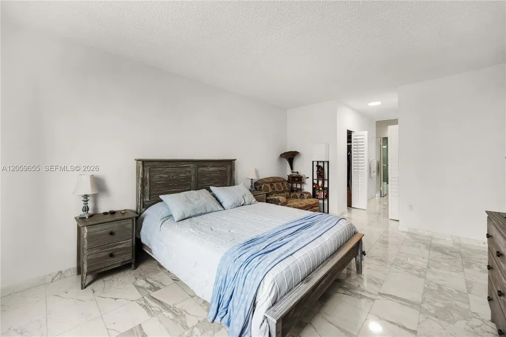 1950 S Ocean Dr #5F Hallandale Beach, FL 33009