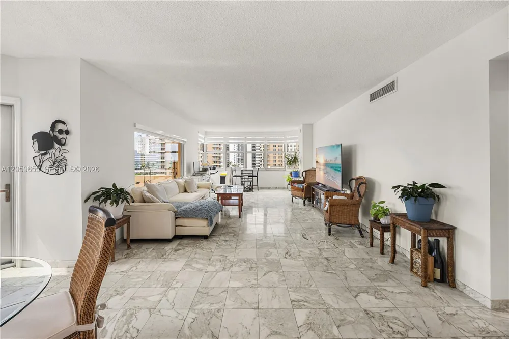 1950 S Ocean Dr #5F Hallandale Beach, FL 33009