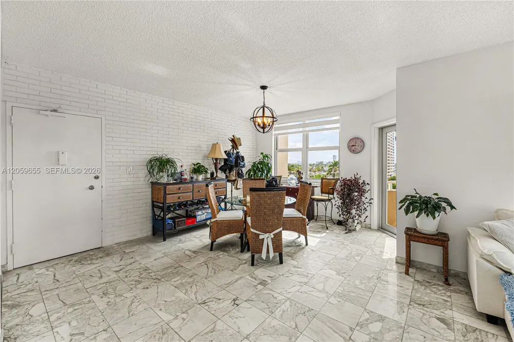 1950 S Ocean Dr #5F Hallandale Beach, FL 33009