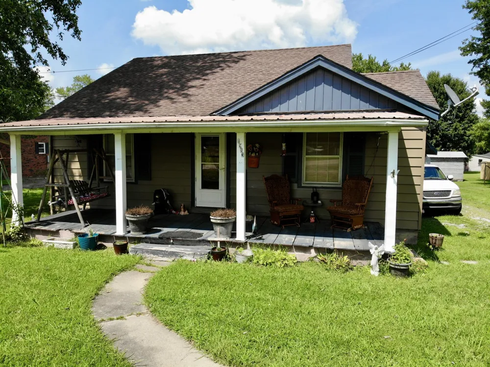 1983 US Highway 62 W Greenville, KY 42345