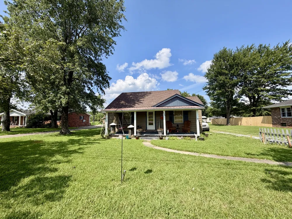 1983 US Highway 62 W Greenville, KY 42345