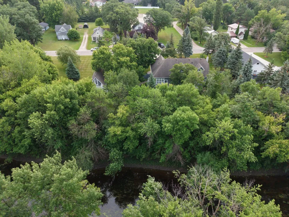 701 3rd Avenue NE Roseau, MN 56751