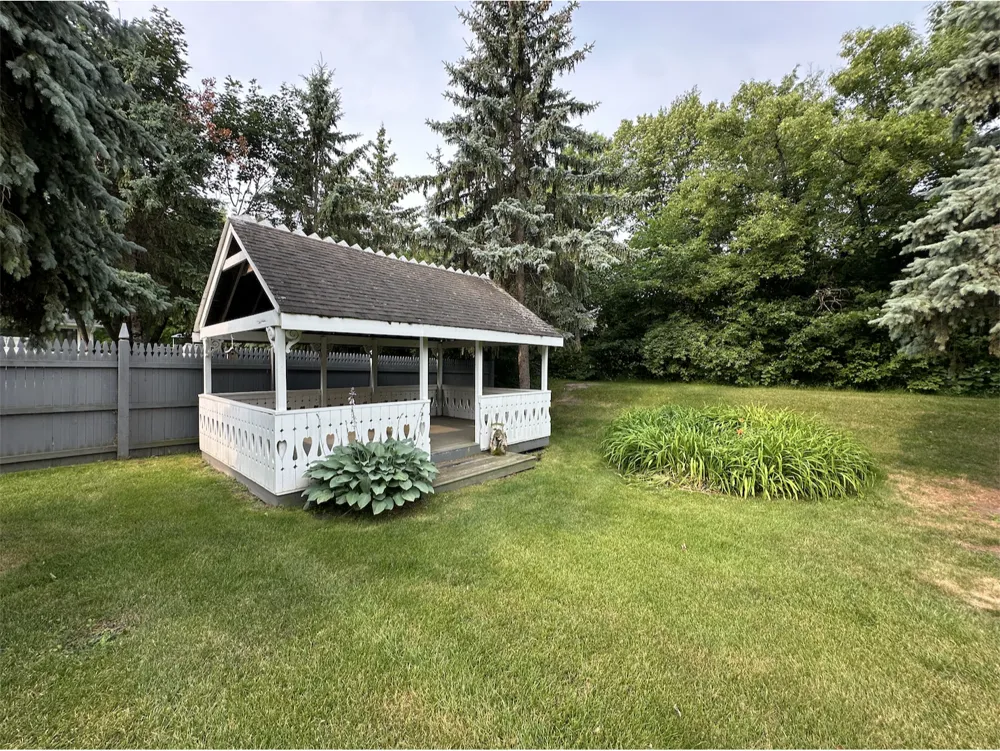 701 3rd Avenue NE Roseau, MN 56751