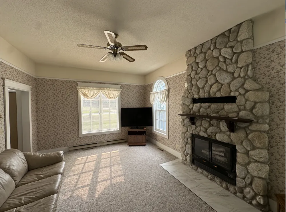 701 3rd Avenue NE Roseau, MN 56751