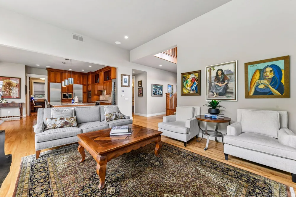 2224 Portico Green Wayzata, MN 55391