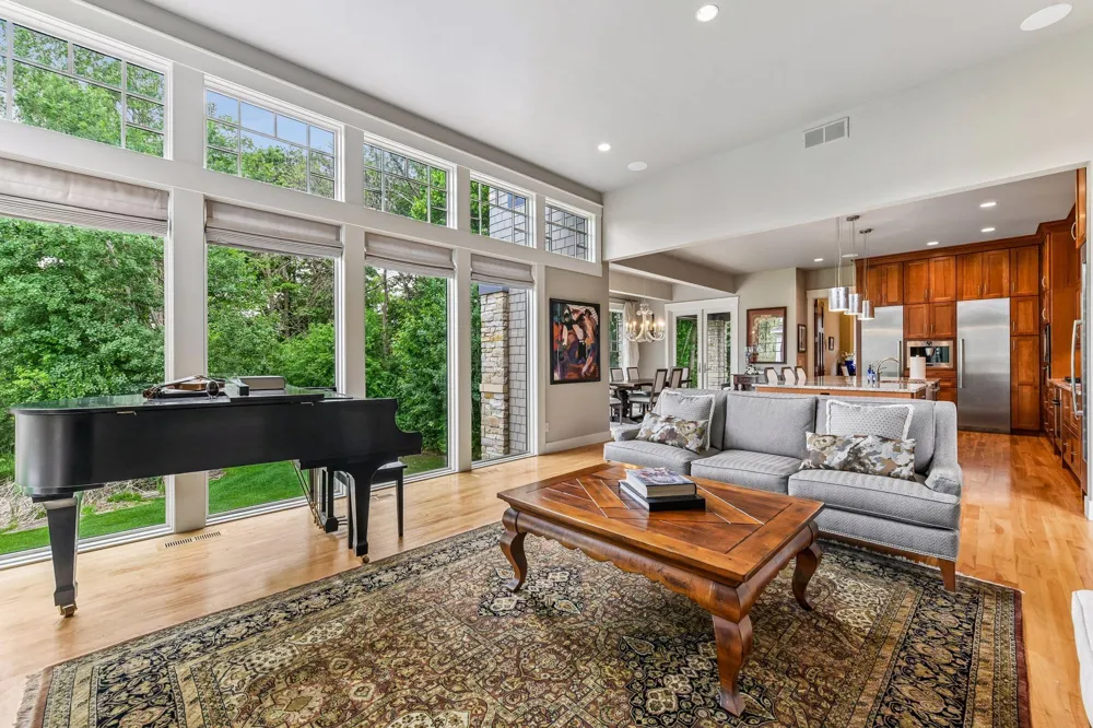 2224 Portico Green Wayzata, MN 55391