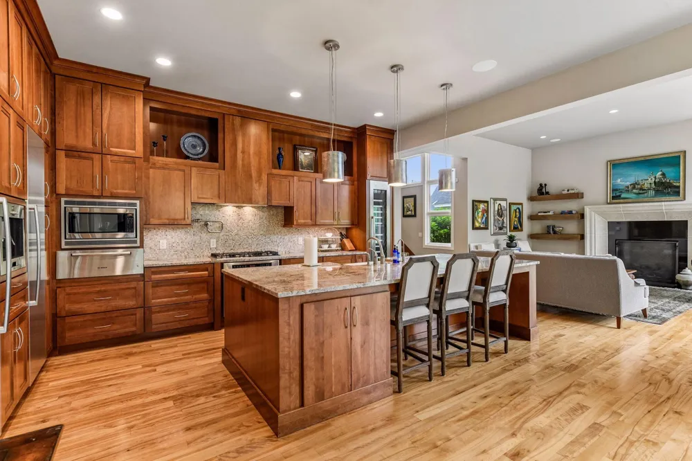 2224 Portico Green Wayzata, MN 55391