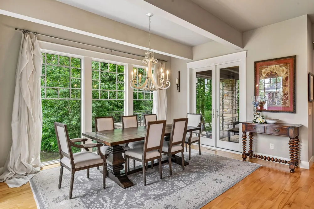 2224 Portico Green Wayzata, MN 55391
