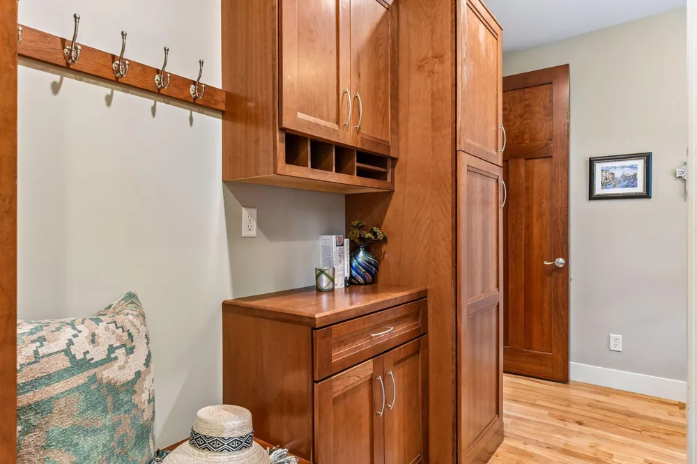 2224 Portico Green Wayzata, MN 55391