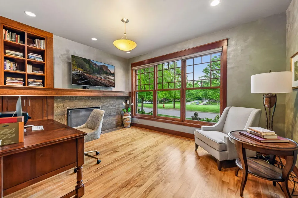 2224 Portico Green Wayzata, MN 55391