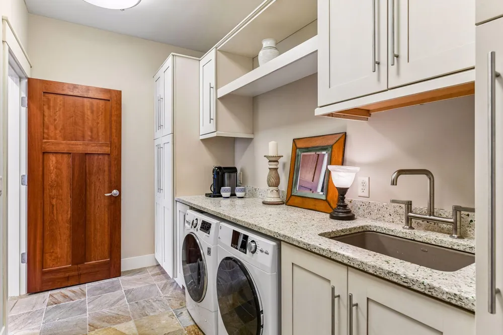 2224 Portico Green Wayzata, MN 55391
