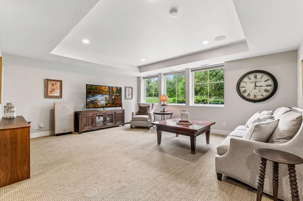 2224 Portico Green Wayzata, MN 55391