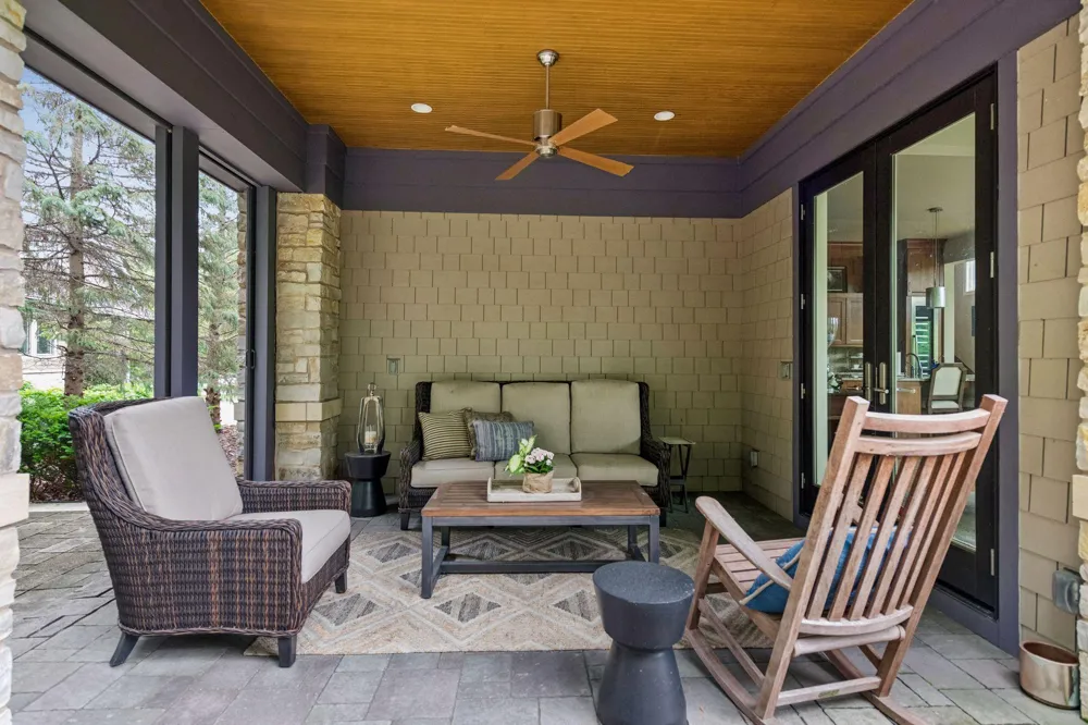 2224 Portico Green Wayzata, MN 55391