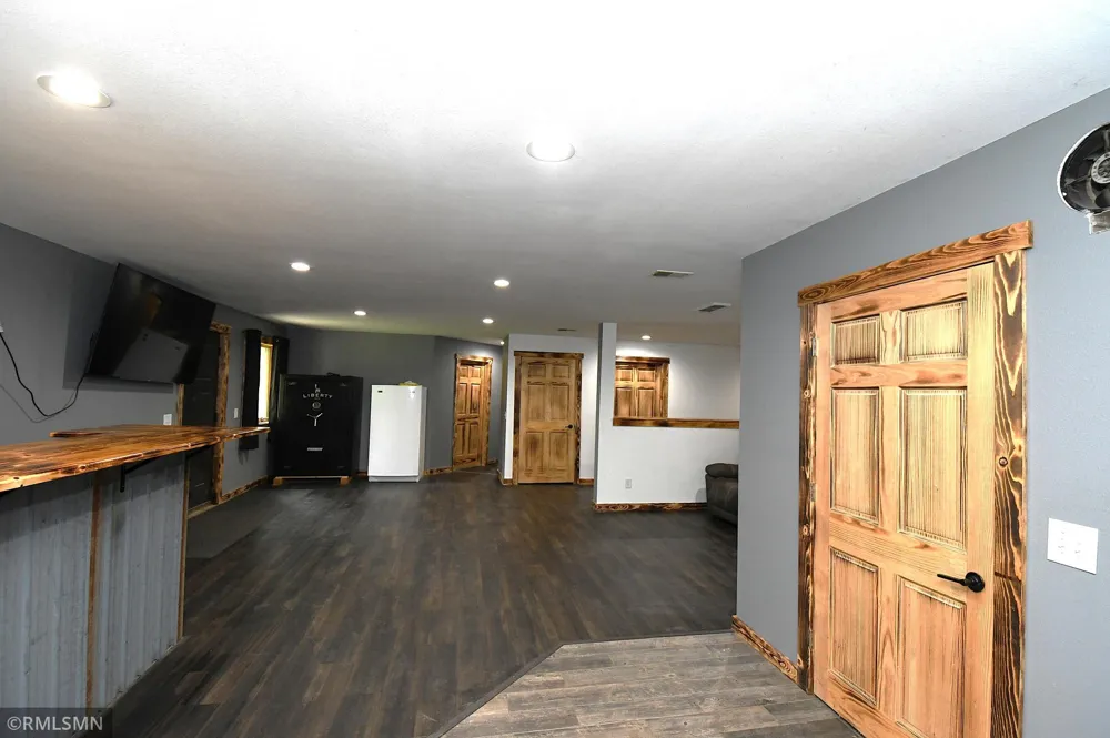 E651 1270th Avenue Glenwood City, WI 54013