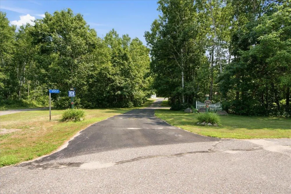 10157 Pin Oak Lane Brainerd, MN 56401