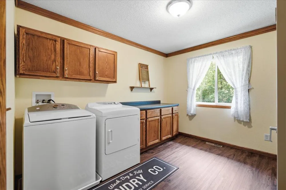 10157 Pin Oak Lane Brainerd, MN 56401