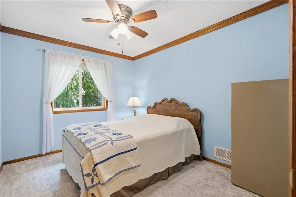 10157 Pin Oak Lane Brainerd, MN 56401