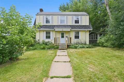611 Lincoln Parkway