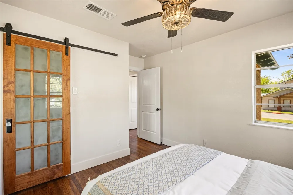 201 E 3rd Street Weatherford, TX 76086