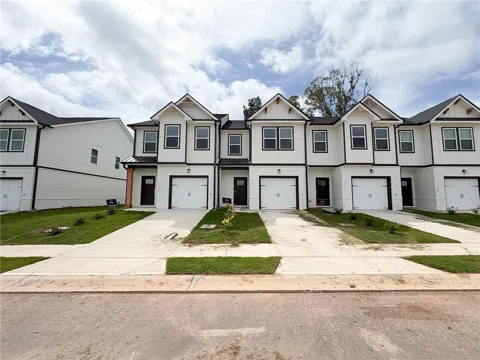 5256 Magnolia Grove Way