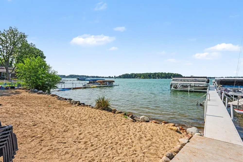 3 Catamaran Court Cassopolis, MI 49031