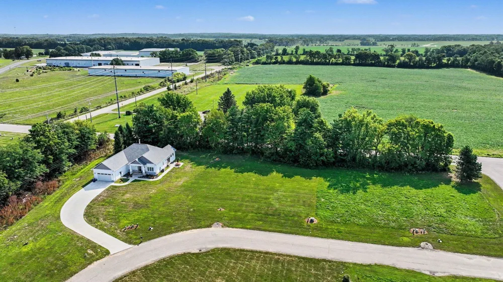 3 Catamaran Court Cassopolis, MI 49031