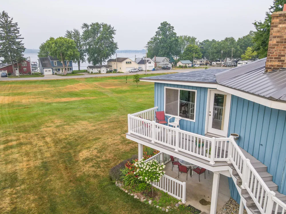 828 Reunion Avenue Fremont, MI 49412