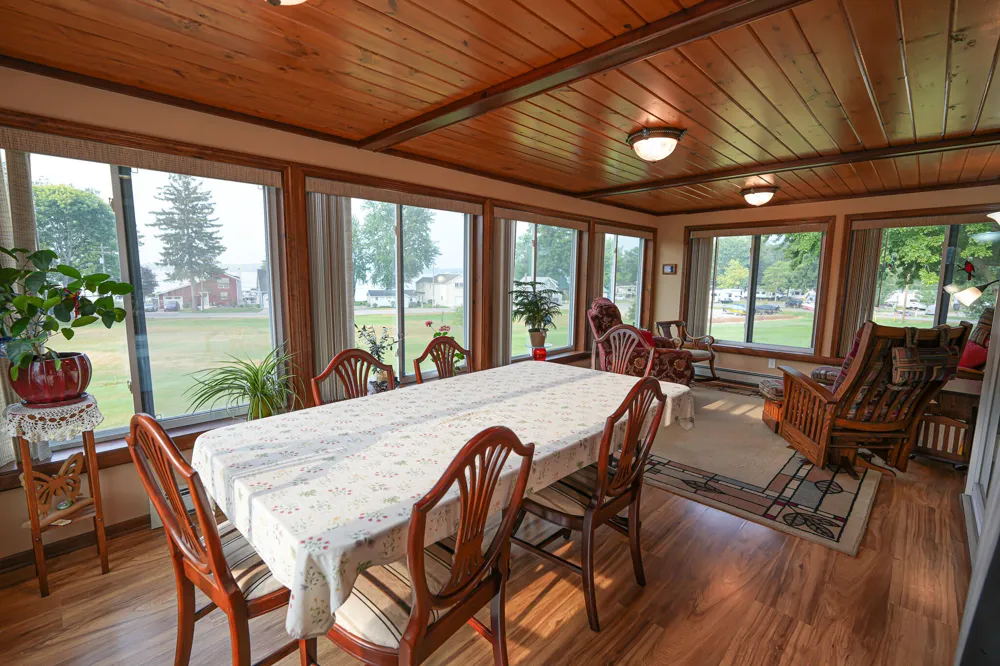 828 Reunion Avenue Fremont, MI 49412