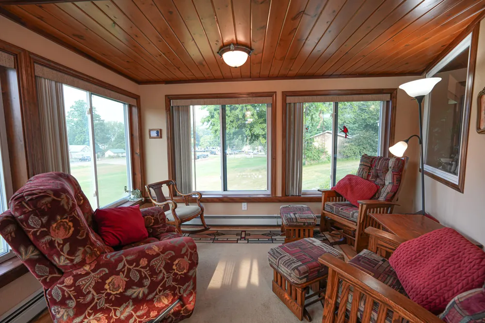 828 Reunion Avenue Fremont, MI 49412