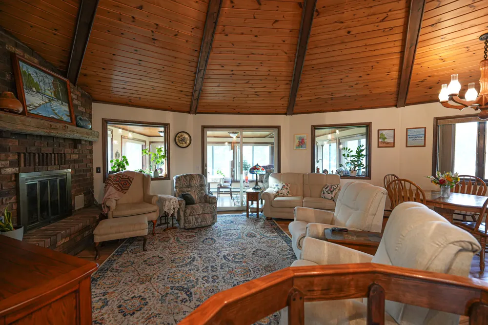828 Reunion Avenue Fremont, MI 49412