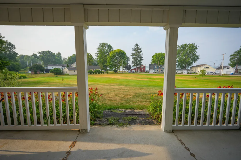 828 Reunion Avenue Fremont, MI 49412