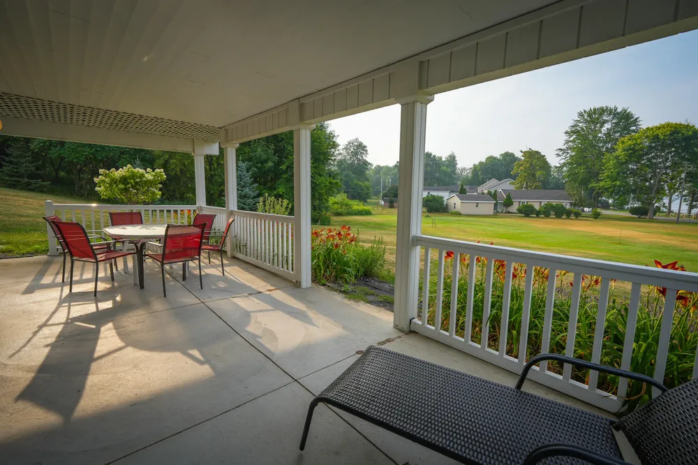 828 Reunion Avenue Fremont, MI 49412