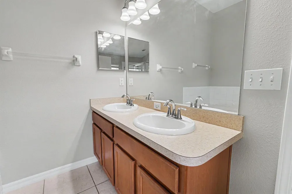 4693 HARTS BROOK LANE 