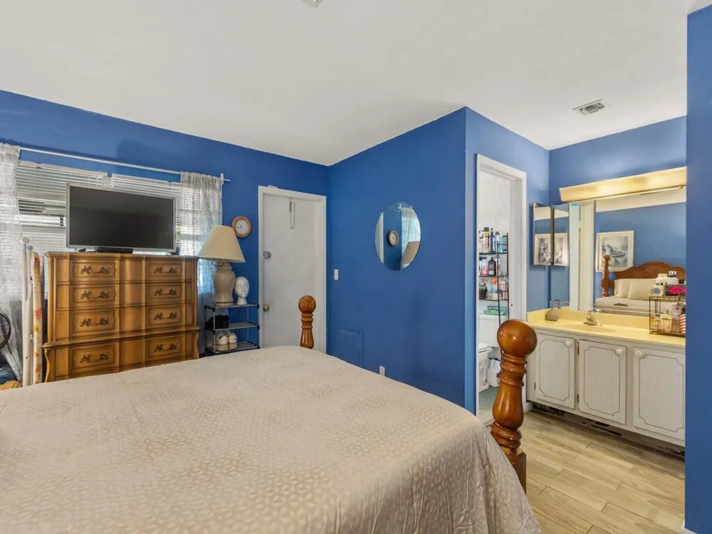 1212 S LAKES END DRIVE #C Fort Pierce, FL 34982
