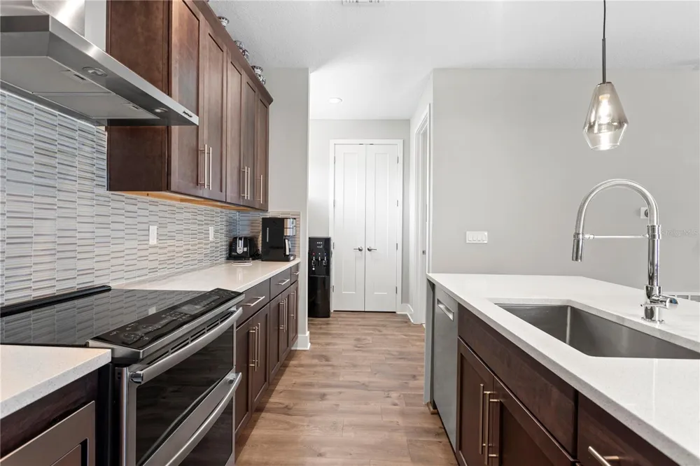 2521 11TH PLACE St Petersburg, FL 33713