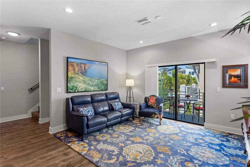 2521 11TH PLACE St Petersburg, FL 33713