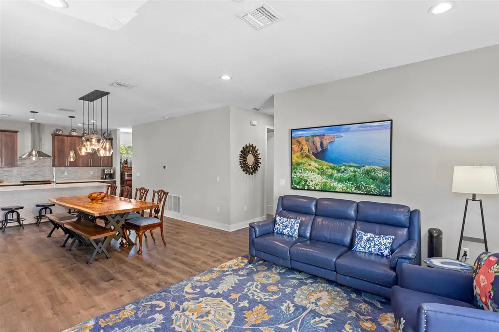 2521 11TH PLACE St Petersburg, FL 33713