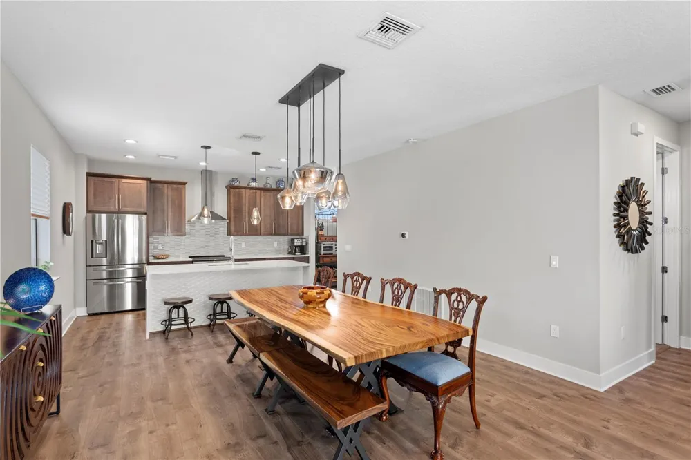 2521 11TH PLACE St Petersburg, FL 33713