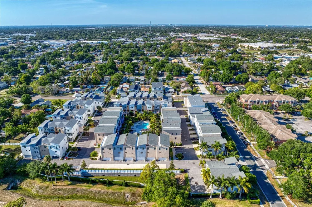 2521 11TH PLACE St Petersburg, FL 33713