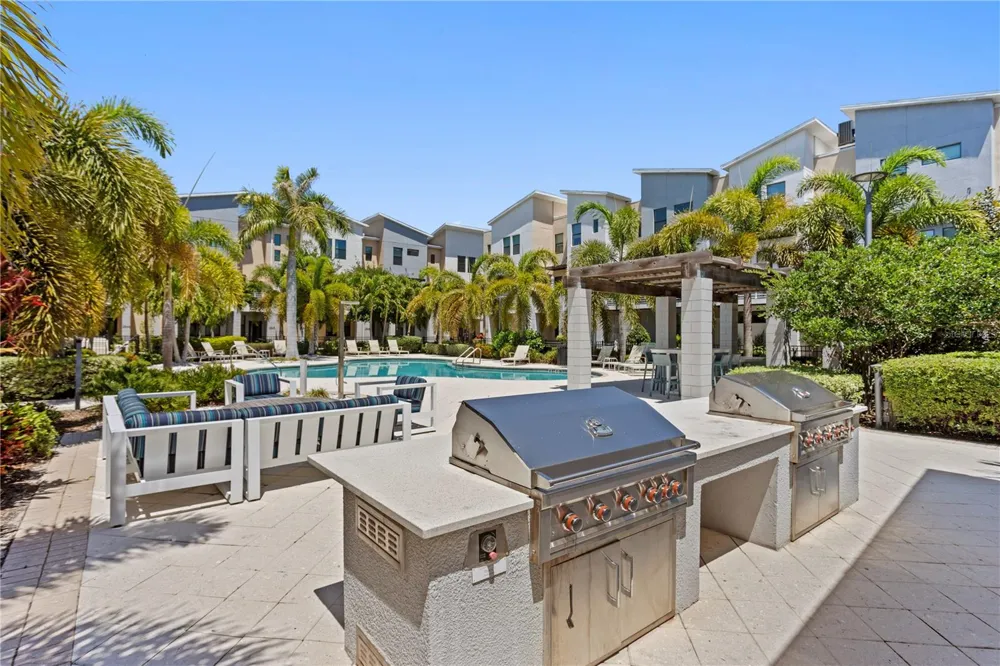 2521 11TH PLACE St Petersburg, FL 33713