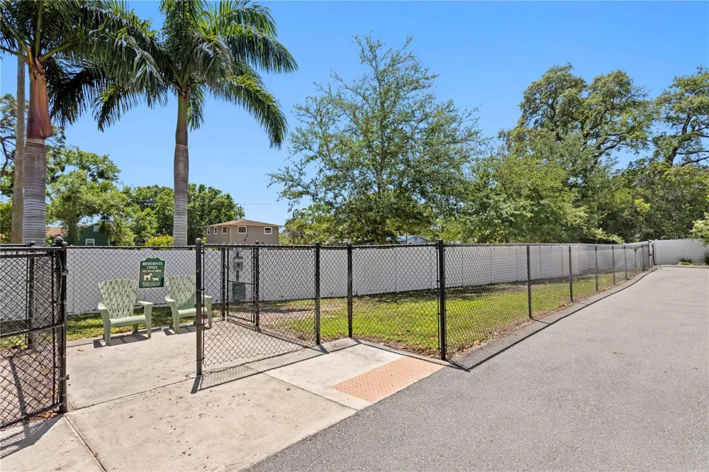 2521 11TH PLACE St Petersburg, FL 33713