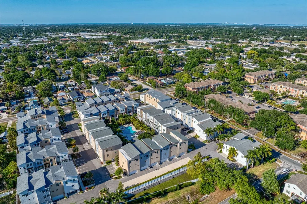 2521 11TH PLACE St Petersburg, FL 33713