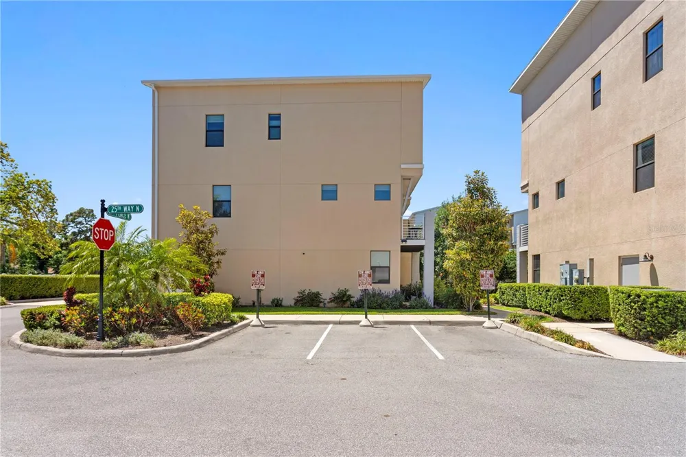 2521 11TH PLACE St Petersburg, FL 33713