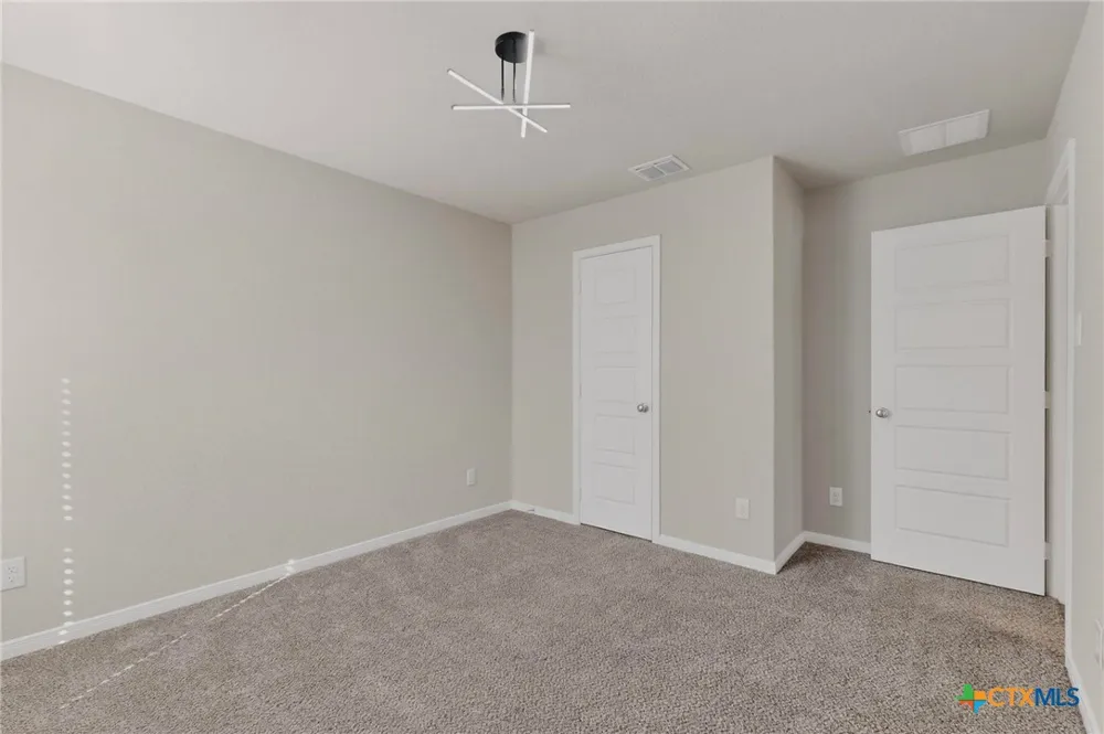 1160 Water Valley Seguin, TX 78155