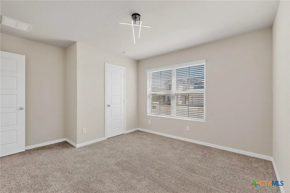 1160 Water Valley Seguin, TX 78155