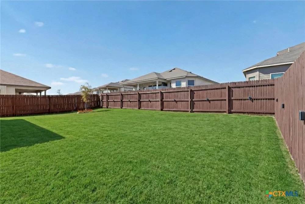1160 Water Valley Seguin, TX 78155
